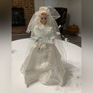 1994 PORCELAIN BARBIE 'STAR LILY BRIDE' LIMITED EDITION OUT OF BOX.